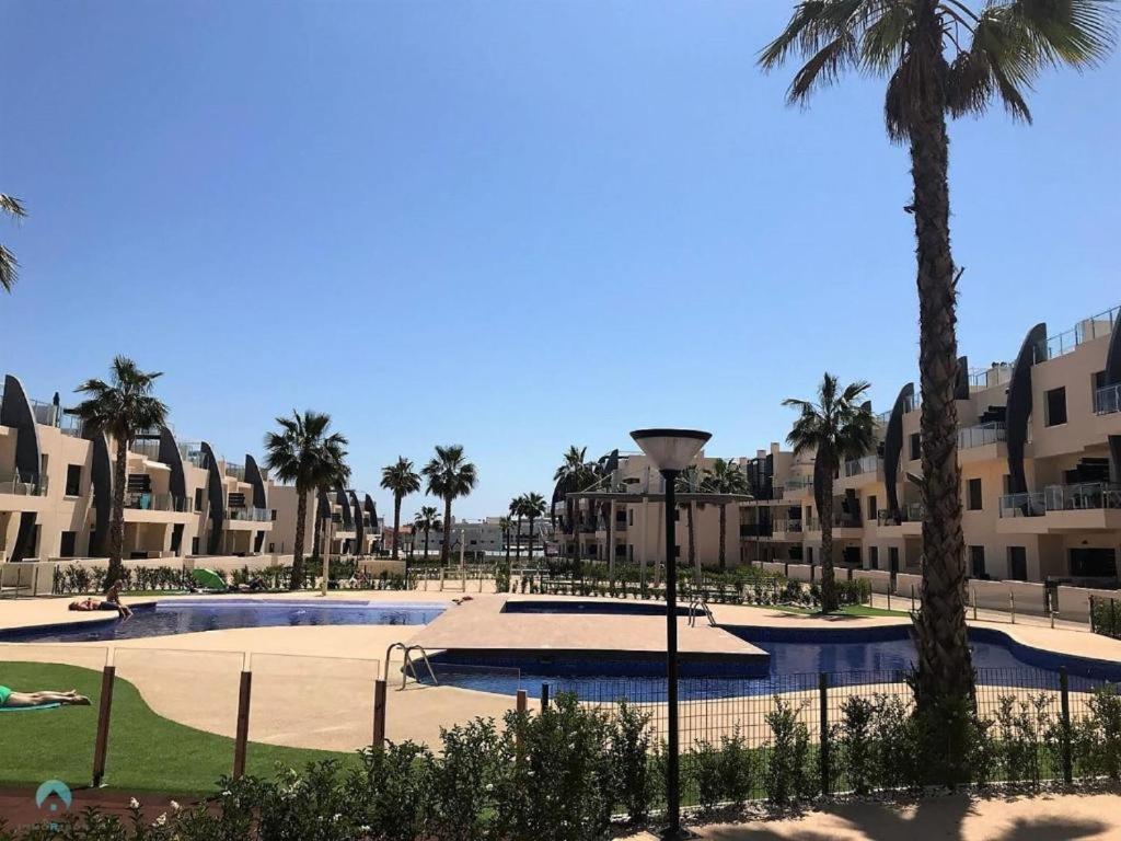 New Luxury Detached Villa With Pool At Beach ピラール・デ・ラ・オラダダ エクステリア 写真